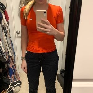 Fitted women’s Nike shirt